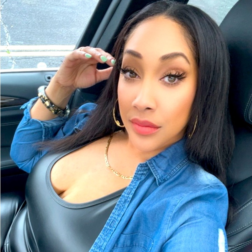 Meet your Posher, Vee